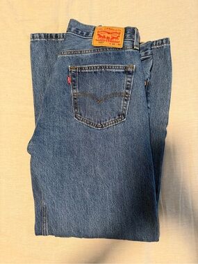 Levi's Men's Medium Blue Straight-Leg Jeans